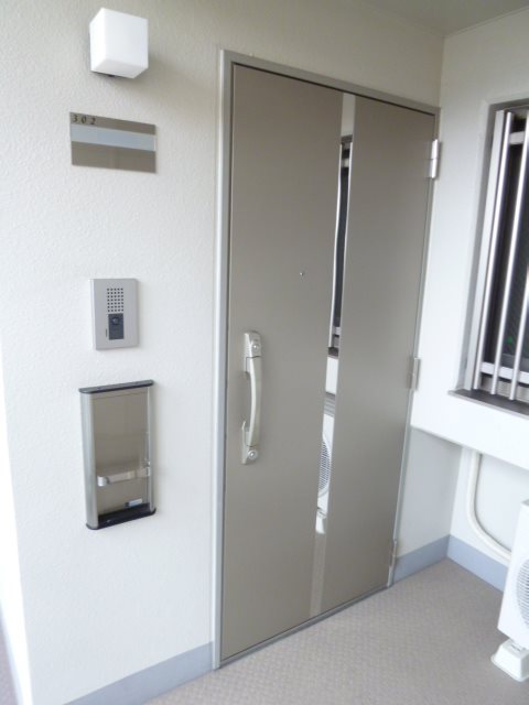 大阪府箕面市小野原西６丁目 玄関
