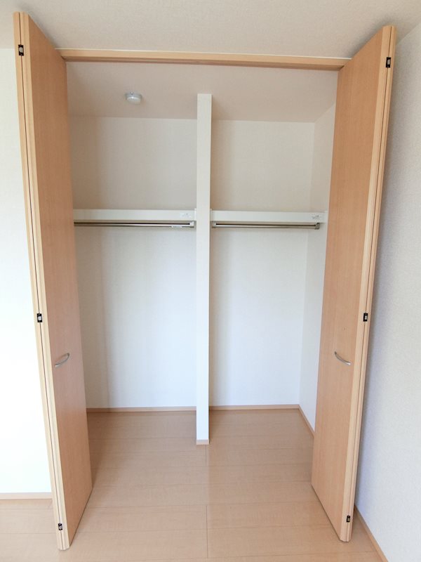 大阪府箕面市小野原西５丁目 収納