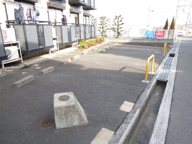 大阪府箕面市小野原東１丁目 駐車場