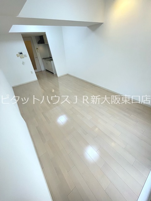 大阪府大阪市淀川区宮原１丁目 リビング