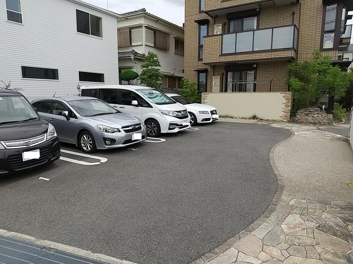 大阪府箕面市西小路３丁目 駐車場