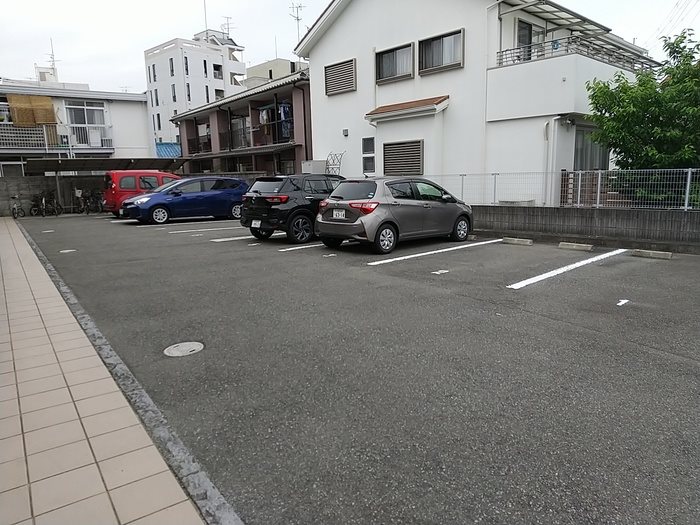 大阪府箕面市西小路５丁目 駐車場