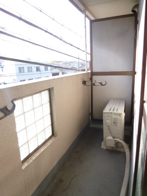 大阪府箕面市桜井２丁目 ベランダ