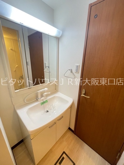 大阪府大阪市東淀川区東中島１丁目 洗面所