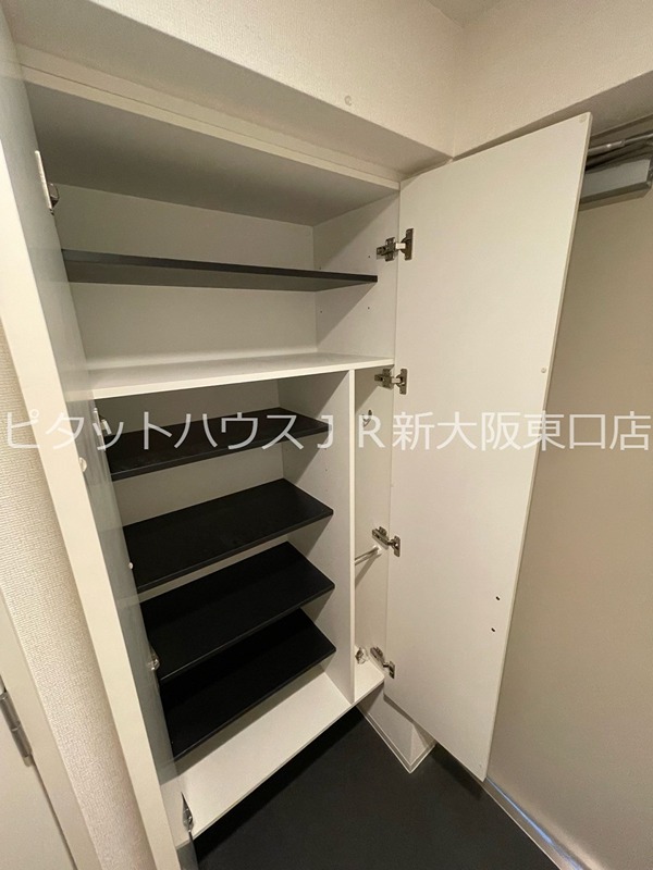 大阪府大阪市東淀川区西淡路１丁目 収納
