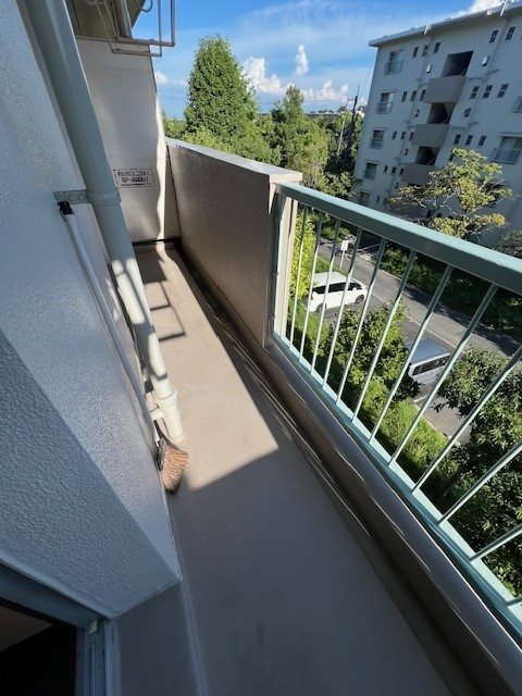 大阪府箕面市粟生間谷西４丁目 ベランダ