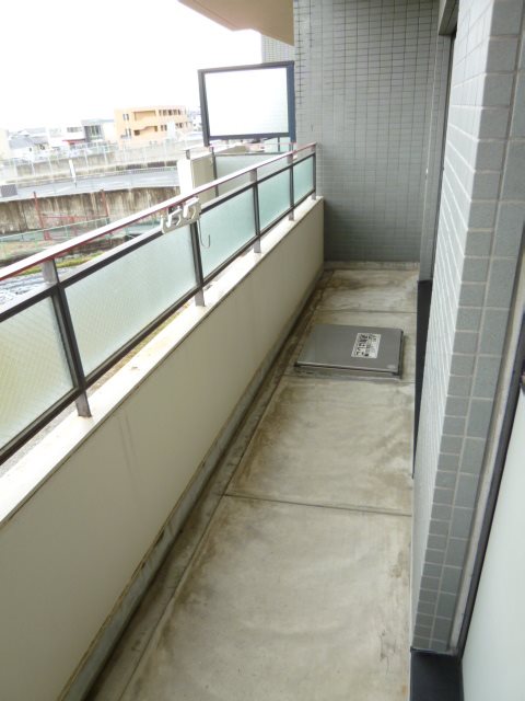 大阪府箕面市白島２丁目 ベランダ