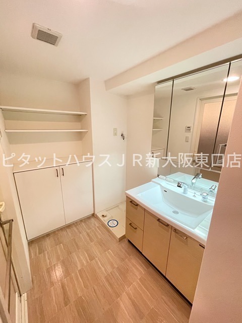 大阪府大阪市東淀川区東中島１丁目 洗面所