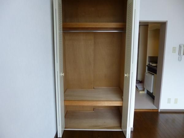 大阪府箕面市西小路５丁目 収納