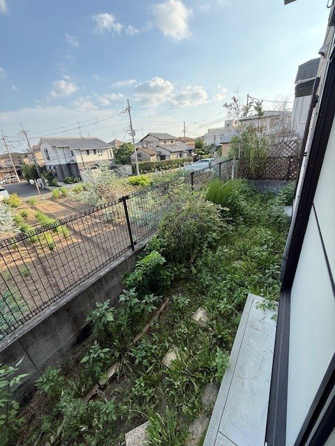 大阪府箕面市新稲５丁目 庭