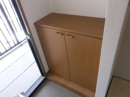 大阪府箕面市小野原西１丁目 収納