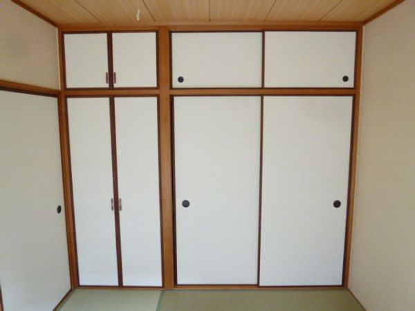 大阪府箕面市小野原東５丁目 収納