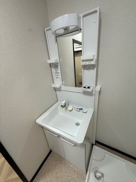 大阪府箕面市箕面４丁目 洗面所