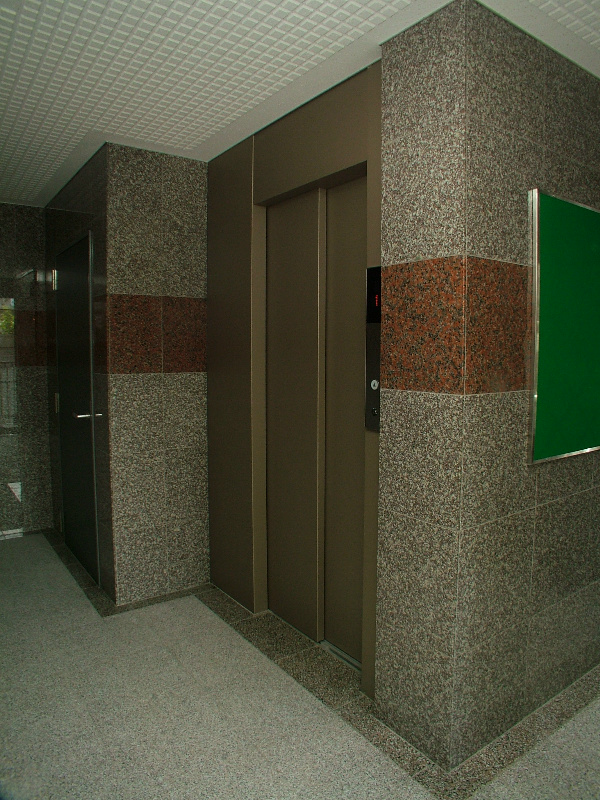 大阪府箕面市百楽荘４丁目 エントランス