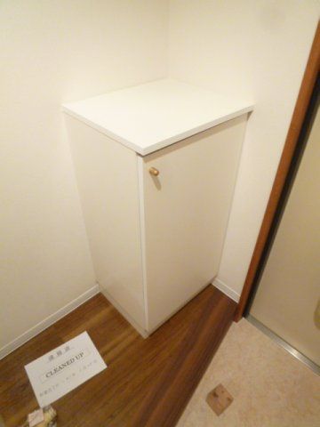 大阪府箕面市粟生外院２丁目 収納