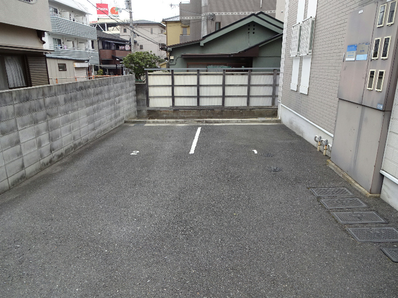 大阪府箕面市瀬川５丁目 駐車場