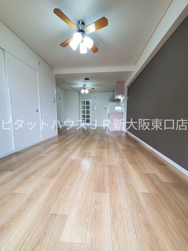大阪府大阪市東淀川区西淡路１丁目 リビング