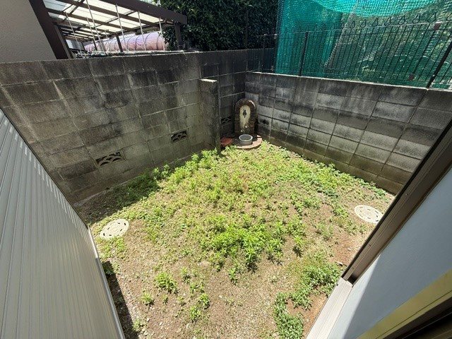 大阪府箕面市百楽荘１丁目 庭