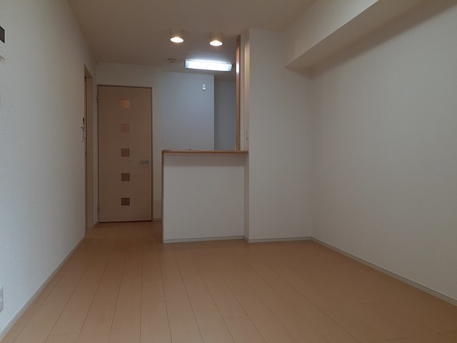 大阪府箕面市桜井３丁目 リビング
