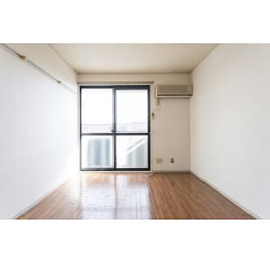 大阪府箕面市粟生間谷東５丁目 リビング