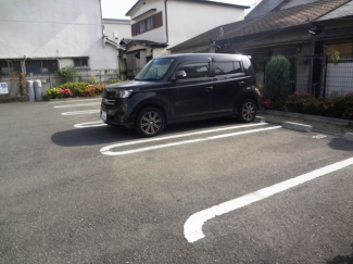 エスポワールAyaⅠ 駐車場