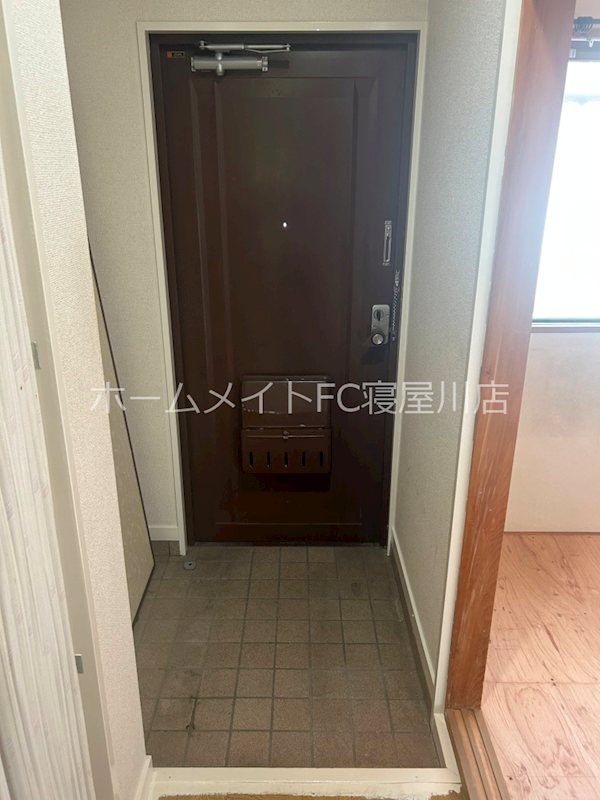 大阪府寝屋川市清水町 玄関