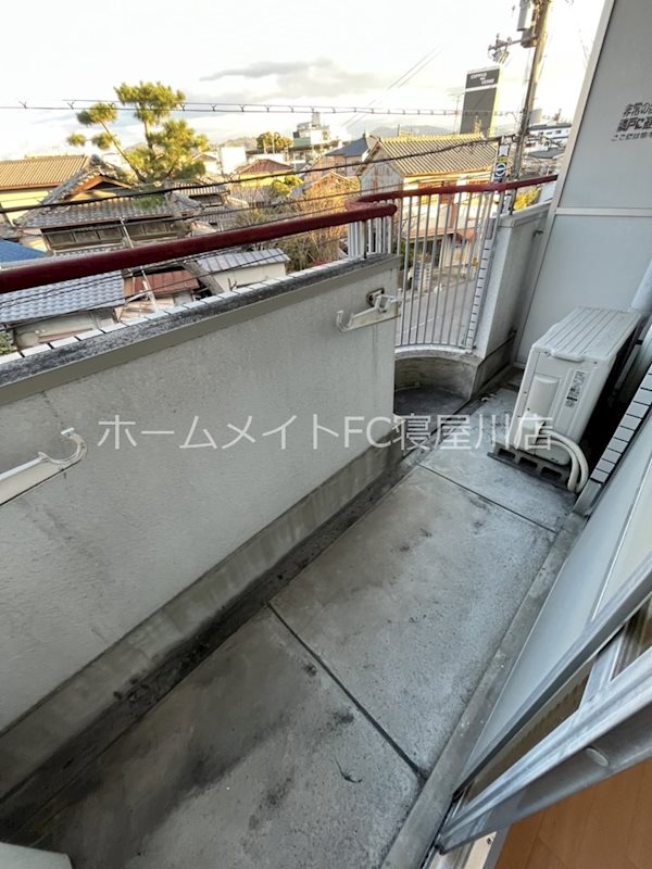 大阪府寝屋川市下神田町 ベランダ