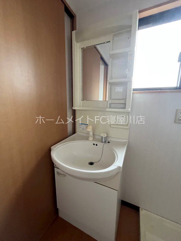 アーカンシェル東寝屋川 洗面所