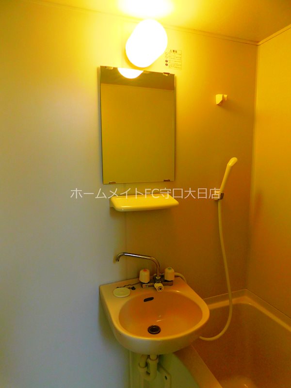 大阪府守口市滝井元町２丁目 洗面所