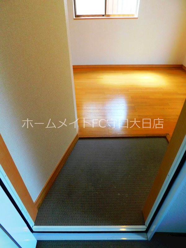 大阪府守口市滝井元町２丁目 玄関