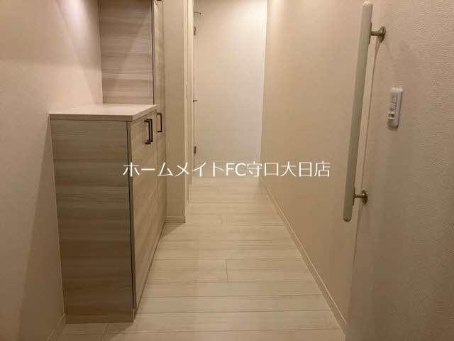 ガーネフリューゲル　やじえもん 玄関