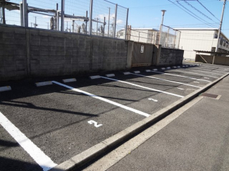 エル・セレーノ古川橋 駐車場