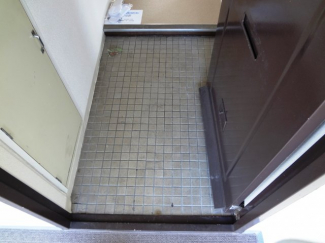 エル・セレーノ古川橋 玄関