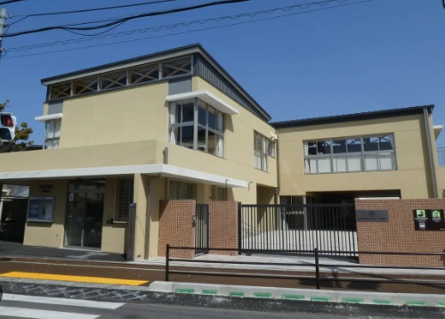 クリエオーレ寺方元町 小学校