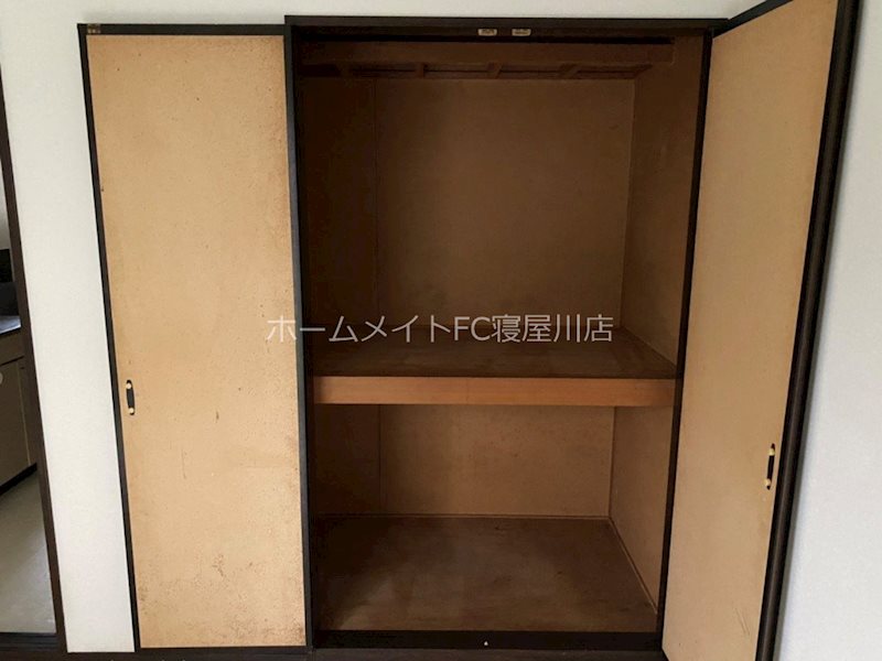 エスト香里 収納