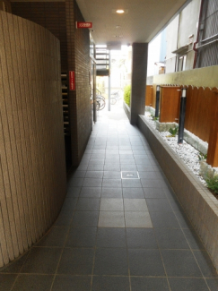 グラシアス中島 エントランス
