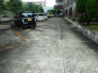 サンコーポ八雲 駐車場
