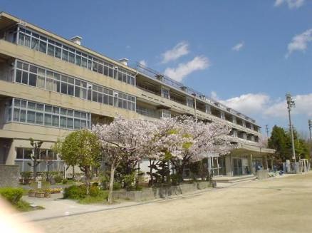 オーシャンコートT 中学校