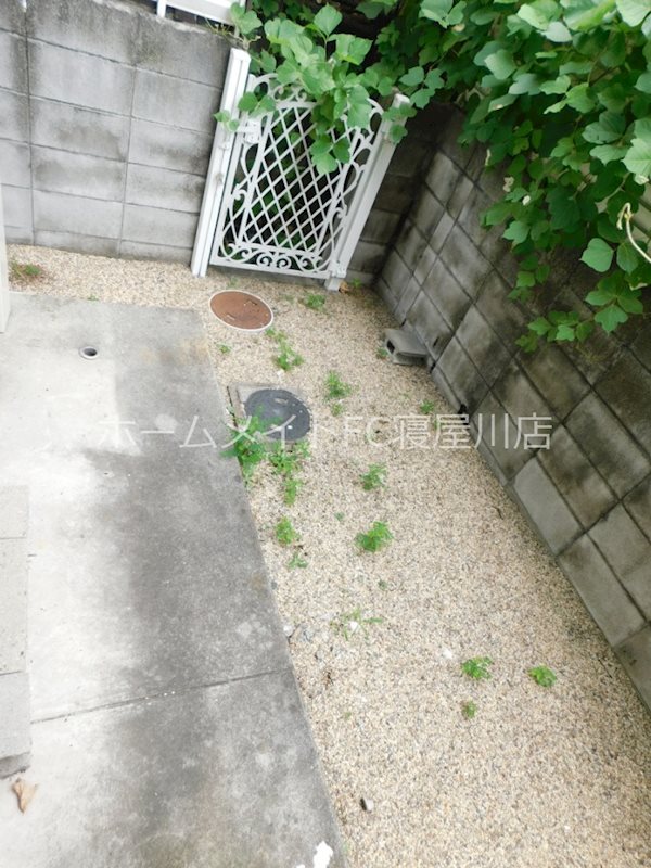 アメニティ寝屋川 ベランダ