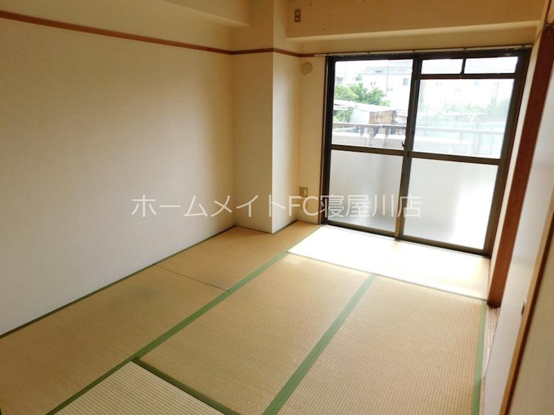バーンフリート寝屋川 ベッドルーム