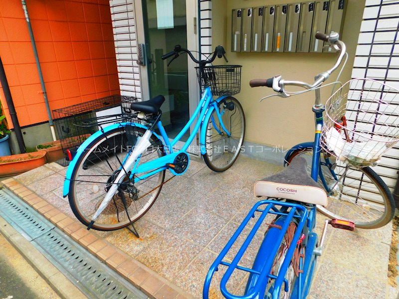 リバー豊秀 駐車場
