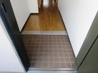 アメニティーα館 玄関