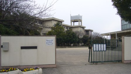 GMビルズ対馬江 中学校