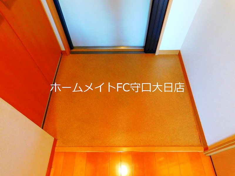 サンリスタ守口 玄関