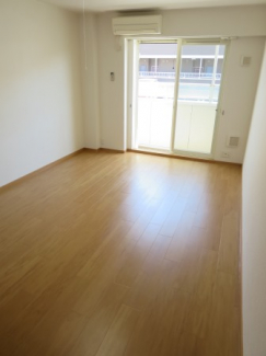 セイバリースクエアA棟  リビング