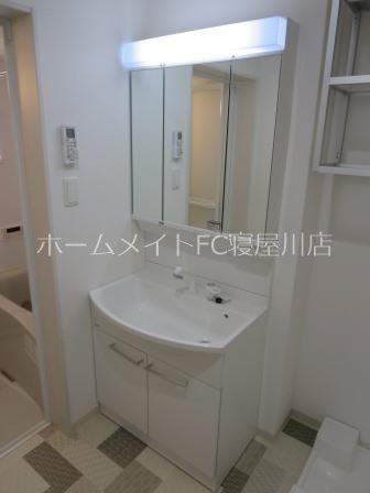 クリエオーレ忍ヶ丘 洗面所