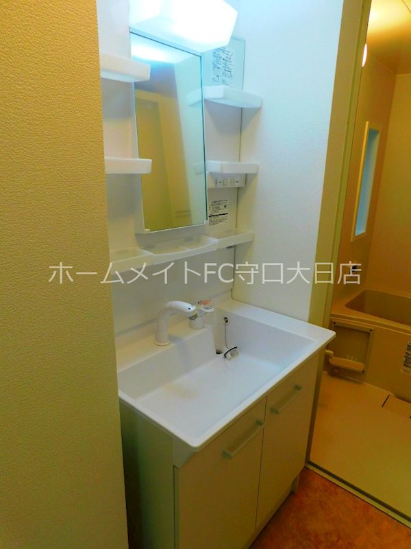 カーサヴィータ門真市栄町 洗面所