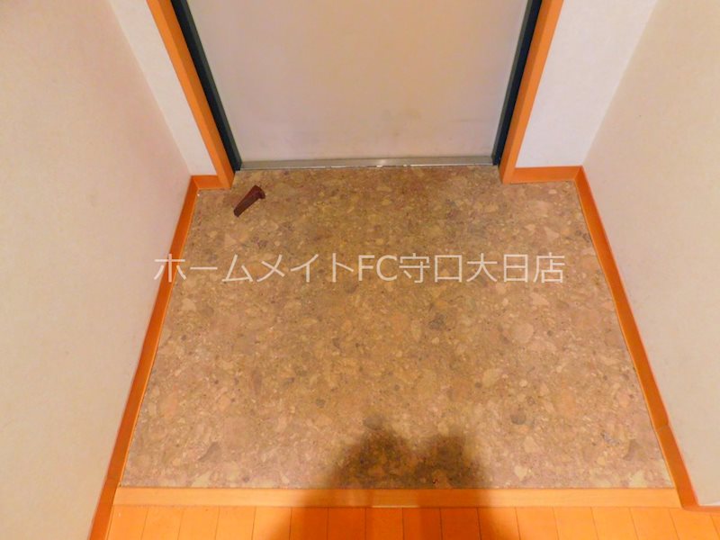 サンリスタ守口 玄関