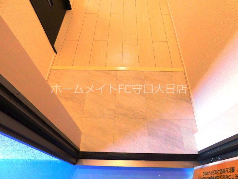 フジパレス滝井元町Ⅱ番館  玄関