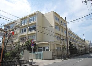 サンモールD棟 小学校